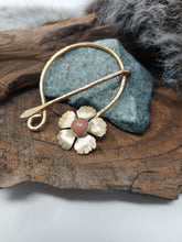Load image into Gallery viewer, Sunstone Brass Flower Cloak Pin, Gold Metal Knitted Shawl Pin, Gemstone  Penannular