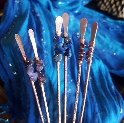 ONE (1) Wirewrapped Gemstone Hammered Metal Hair Stick.