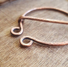 Load image into Gallery viewer, Penannular Pin, Copper Cloak Pin, Celtic Brooch. Viking Scottish SCA LARP Shawl Pin