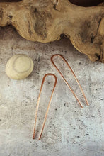 Load image into Gallery viewer, Copper Hair Pins, 4&quot; or 5&quot; Metal Bun Pin, Hammered Copper Hair Jewelry,