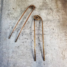 Load image into Gallery viewer, Hair Fork, Twisted Hair Pin, 5&quot; Long Hair Bun Pin, Hammered Copper Bronze Hair Jewelry,