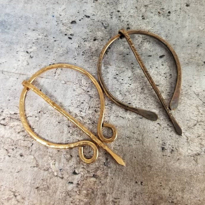 Penannular Brooch. Copper Cloak Pin, Celtic Penannular Pin. Viking
