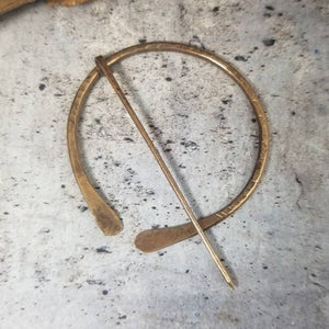 Penannular Brooch. Copper Cloak Pin, Celtic Penannular Pin. Viking