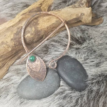 Load image into Gallery viewer, Malachite Cloak Pin, Metal Shawl Clasp, Handmade Rustic Copper Viking Penannular Brooch.